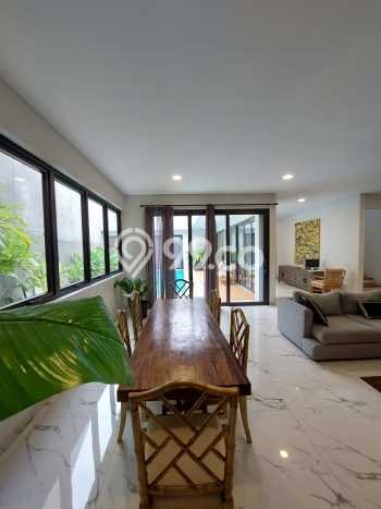 PROMO SPESIAL! Rumah Ready Stock lokasi Bintaro, Tangerang Selatan, LT 365m² Bangunan 320m² PROMO SPESIAL! Rumah Ready Stock lokasi Bintaro, Tangerang Selatan, LT 365m² Bangunan 320m²