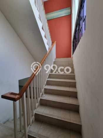 Rumah di Sektor 7-Bintaro, LT 204m², LB 250m² Rumah di Sektor 7-Bintaro, LT 204m², LB 250m²