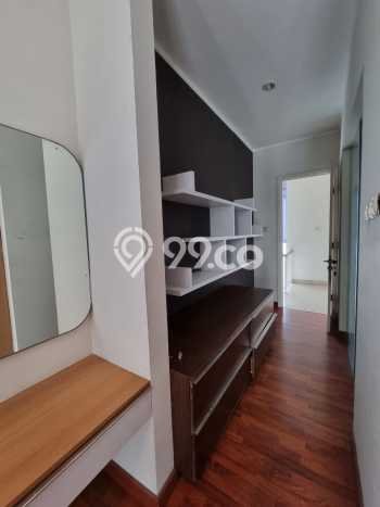 Rumah di Sektor 7-Bintaro, LT 204m², LB 250m² Rumah di Sektor 7-Bintaro, LT 204m², LB 250m²