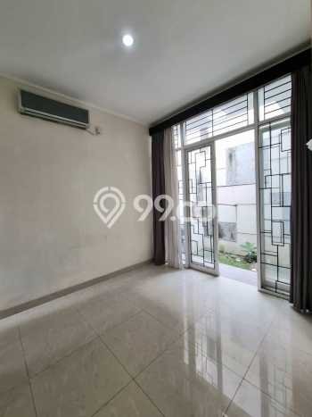 Rumah di Sektor 7-Bintaro, LT 204m², LB 250m² Rumah di Sektor 7-Bintaro, LT 204m², LB 250m²
