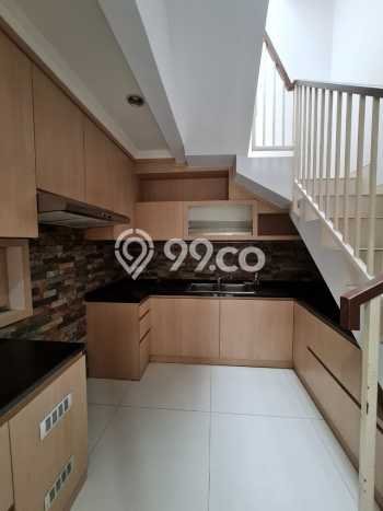 Rumah Modern 3 Kamar Siap Huni di Bintaro, Dekat Sekolah, Tangerang Selatan Rumah Modern 3 Kamar Siap Huni di Bintaro, Dekat Sekolah, Tangerang Selatan