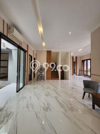 Rumah 3 KT 3 KM LT 180m², Luas Bangunan 200m² di Sektor 9-Bintaro, Tangerang Selatan Rumah 3 KT 3 KM LT 180m², Luas Bangunan 200m² di Sektor 9-Bintaro, Tangerang Selatan