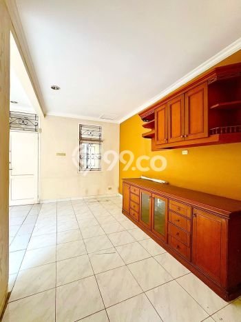 Rumah 4 KT 4 KM di Kawasan Bintaro, Tangerang Selatan Rumah 4 KT 4 KM di Kawasan Bintaro, Tangerang Selatan