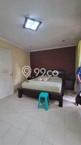SEGERA MILIKI! Rumah di Bintaro, Tangerang Selatan, Luas 140m² Bangunan 200m² SEGERA MILIKI! Rumah di Bintaro, Tangerang Selatan, Luas 140m² Bangunan 200m²