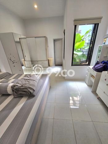 Rumah LT 200m² Newly Renovated di Bintaro, Dekat Mal, Tangerang Selatan Rumah LT 200m² Newly Renovated di Bintaro, Dekat Mal, Tangerang Selatan