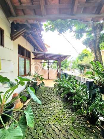 Jual Rumah Luas Elegan Dengan View Cantik di Bintaro, Tangerang Selatan Jual Rumah Luas Elegan Dengan View Cantik di Bintaro, Tangerang Selatan