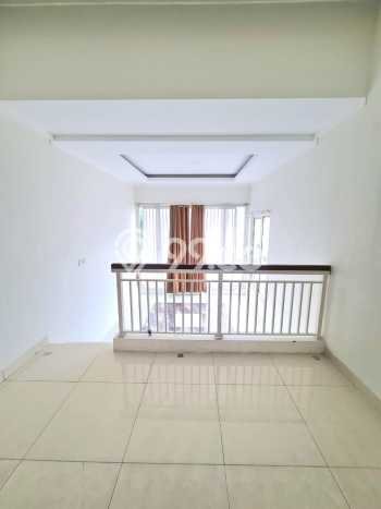 Hunian Mewah LB 200m2 Siap Huni Desain Elegan di Bintaro, Tangerang Selatan Hunian Mewah LB 200m2 Siap Huni Desain Elegan di Bintaro, Tangerang Selatan