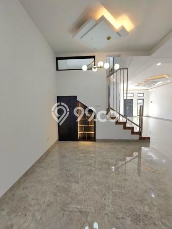 Ready to Use! Premium House LT 180m2 Desain Modern di BSD City Ready to Use! Premium House LT 180m2 Desain Modern di BSD City