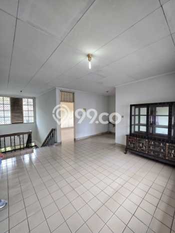 Bisa KPR! Rumah Asri area , Luas 457m2m² LB 251m2m² Bisa KPR! Rumah Asri area , Luas 457m2m² LB 251m2m²