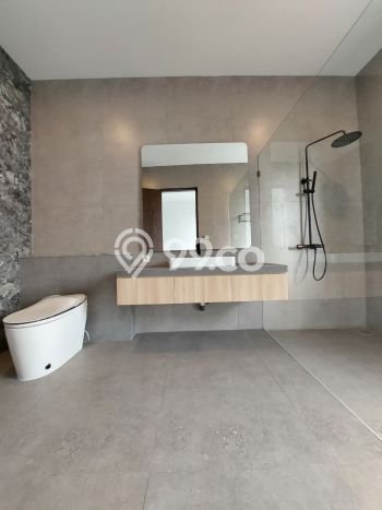 Rumah Elit LB 500m2 Siap Pakai Desain Elegan di Alam Sutera, Tangerang Rumah Elit LB 500m2 Siap Pakai Desain Elegan di Alam Sutera, Tangerang