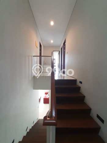 Ready to Use! Luxury House LT 206m2 Desain Modern di Bintaro Ready to Use! Luxury House LT 206m2 Desain Modern di Bintaro