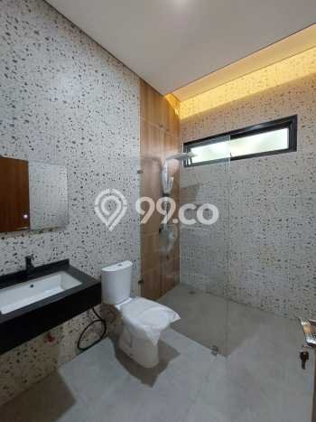 Siap Huni Hunian Elit 4 Kamar di BSD Dekat ke Mana Pun Siap Huni Hunian Elit 4 Kamar di BSD Dekat ke Mana Pun