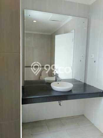 KESEMPATAN TERBAIK! Rumah Asri di Bintaro, Luas 170m² Bangunan 225m² KESEMPATAN TERBAIK! Rumah Asri di Bintaro, Luas 170m² Bangunan 225m²