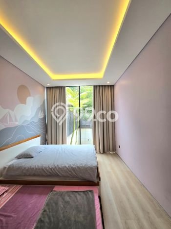 Ready to Use! Premium House LT 284m2 Desain Elegan di Bintaro Ready to Use! Premium House LT 284m2 Desain Elegan di Bintaro