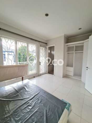 HARGA SPESIAL! Rumah di Bintaro, Tangerang Selatan, Luas 105m² Bangunan 135m² HARGA NEGO! HARGA SPESIAL! Rumah di Bintaro, Tangerang Selatan, Luas 105m² Bangunan 135m² HARGA NEGO!