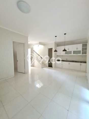 HARGA SPESIAL! Rumah di Bintaro, Tangerang Selatan, Luas 105m² Bangunan 135m² HARGA NEGO! HARGA SPESIAL! Rumah di Bintaro, Tangerang Selatan, Luas 105m² Bangunan 135m² HARGA NEGO!