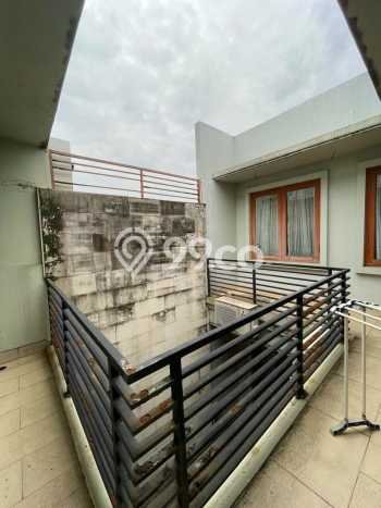 Hunian Mewah LB 350m2 Siap Huni Desain Elegan di Bintaro, Tangerang Selatan Hunian Mewah LB 350m2 Siap Huni Desain Elegan di Bintaro, Tangerang Selatan