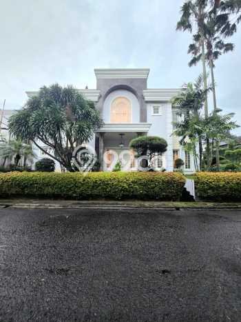 Rumah Luxury Modern Tanpa Renovasi di Bintaro Tangerang Selatan Rumah Luxury Modern Tanpa Renovasi di Bintaro Tangerang Selatan