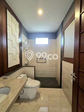 Bisa KPR! Rumah Strategis di Bintaro, LT 314m² Bangunan 478m² Bisa KPR! Rumah Strategis di Bintaro, LT 314m² Bangunan 478m²
