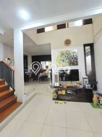 Hunian Elit LB 200m2 Siap Pakai Desain Elegan di Bintaro, Tangerang Selatan Hunian Elit LB 200m2 Siap Pakai Desain Elegan di Bintaro, Tangerang Selatan