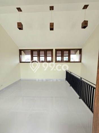 Dijual Hunian Rumah Terawat 3 KT di Bintaro, Tangerang Selatan Dijual Hunian Rumah Terawat 3 KT di Bintaro, Tangerang Selatan