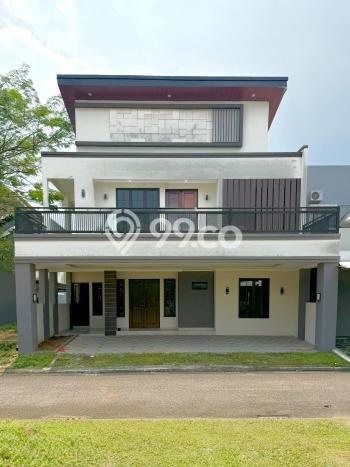 Ready to Use! Luxury House LT 187m2 Desain Elegan di BSD City Ready to Use! Luxury House LT 187m2 Desain Elegan di BSD City