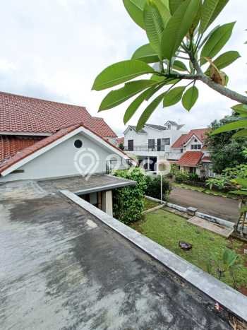 For Sale! Premium House LT 256m2 Desain Elegan di Bintaro For Sale! Premium House LT 256m2 Desain Elegan di Bintaro