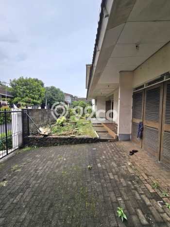 Bisa KPR! Rumah Asri area , Luas 457m2m² LB 251m2m² Bisa KPR! Rumah Asri area , Luas 457m2m² LB 251m2m²