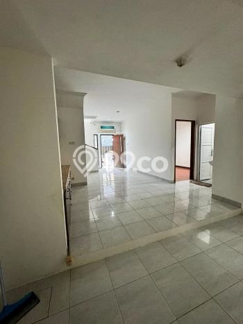 For Sale Hunian Rumah Terawat 3 KT di Bintaro, Tangerang Selatan For Sale Hunian Rumah Terawat 3 KT di Bintaro, Tangerang Selatan