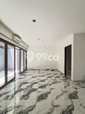 Hunian Mewah LB 117m2 Siap Huni Desain Elegan di Bintaro, Tangerang Selatan Hunian Mewah LB 117m2 Siap Huni Desain Elegan di Bintaro, Tangerang Selatan
