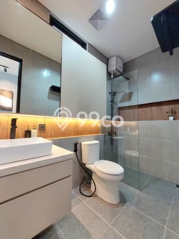 Rumah Luxury Modern Tanpa Renovasi di BSD City Tangerang Rumah Luxury Modern Tanpa Renovasi di BSD City Tangerang