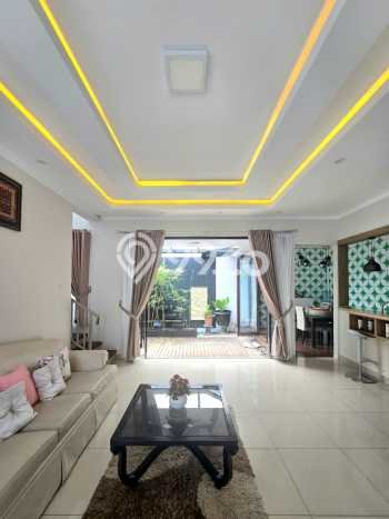 Jual Rumah Mewah Megah Dengan View Eksklusif di Bintaro, Tangerang Selatan Jual Rumah Mewah Megah Dengan View Eksklusif di Bintaro, Tangerang Selatan