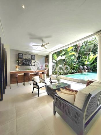 FEATURED! Rumah kawasan Bintaro, 4 KM, Lokasi Strategis, Luas 576m² Bangunan 450m² FEATURED! Rumah kawasan Bintaro, 4 KM, Lokasi Strategis, Luas 576m² Bangunan 450m²