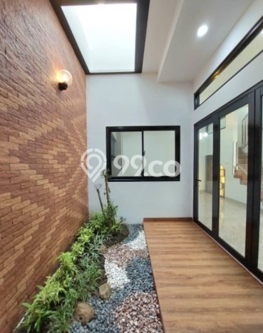 Ready to Use! Premium House LT 180m2 Desain Modern di BSD City Ready to Use! Premium House LT 180m2 Desain Modern di BSD City