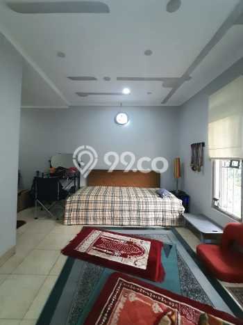 Hunian Mewah LB 250m2 Siap Huni Desain Elegan di Bintaro, Tangerang Selatan Hunian Mewah LB 250m2 Siap Huni Desain Elegan di Bintaro, Tangerang Selatan