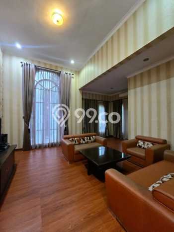 Rumah Luxury Modern Tanpa Renovasi di Bintaro Tangerang Selatan Rumah Luxury Modern Tanpa Renovasi di Bintaro Tangerang Selatan