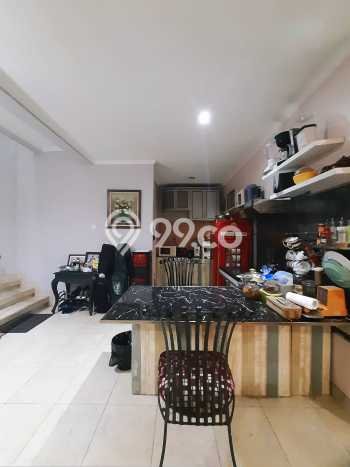 Hunian Mewah LB 250m2 Siap Huni Desain Elegan di Bintaro, Tangerang Selatan Hunian Mewah LB 250m2 Siap Huni Desain Elegan di Bintaro, Tangerang Selatan