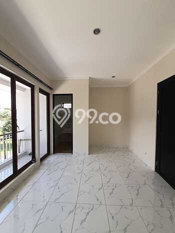 Hunian Mewah LB 117m2 Siap Huni Desain Elegan di Bintaro, Tangerang Selatan Hunian Mewah LB 117m2 Siap Huni Desain Elegan di Bintaro, Tangerang Selatan