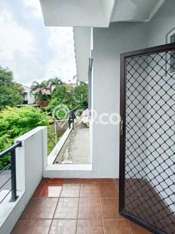For Sale! Premium House LT 256m2 Desain Elegan di Bintaro For Sale! Premium House LT 256m2 Desain Elegan di Bintaro