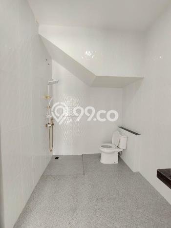 Ready to Use! Premium House LT 180m2 Desain Modern di BSD City Ready to Use! Premium House LT 180m2 Desain Modern di BSD City