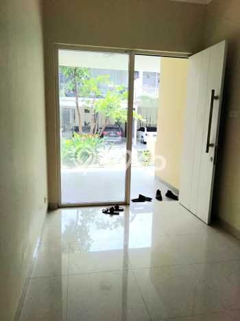 Rumah kawasan Bintaro, Tangerang Selatan, Luas 170m² Bangunan 225m² Rumah kawasan Bintaro, Tangerang Selatan, Luas 170m² Bangunan 225m²