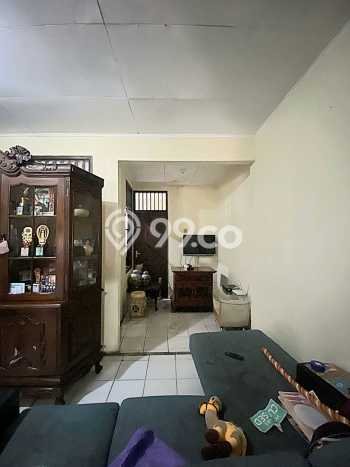 Ready to Use! Luxury House LT 180m2 Desain Modern di Bintaro Ready to Use! Luxury House LT 180m2 Desain Modern di Bintaro