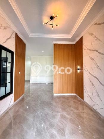 Ready to Use! Luxury House LT 187m2 Desain Elegan di BSD City Ready to Use! Luxury House LT 187m2 Desain Elegan di BSD City