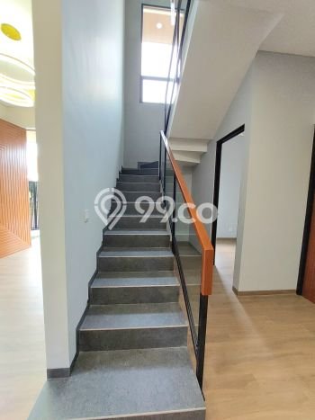 Rumah Minimalis LT 159m² Terawat di Kompleks Cluster BSD, Tangerang Rumah Minimalis LT 159m² Terawat di Kompleks Cluster BSD, Tangerang