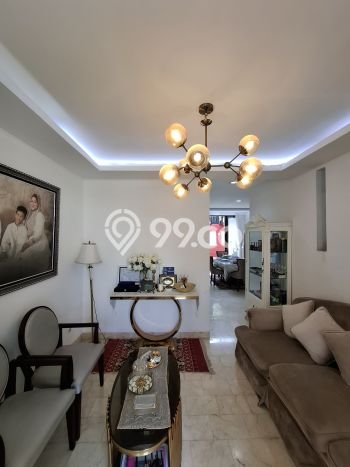 Rumah Mewah LB 200m2 Siap Pakai Desain Elegan di Bintaro, Tangerang Selatan Rumah Mewah LB 200m2 Siap Pakai Desain Elegan di Bintaro, Tangerang Selatan