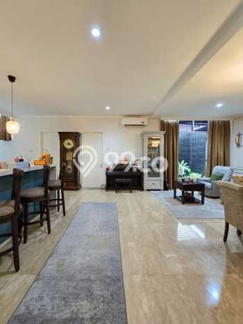 Rumah Mewah LB 400m2 Siap Huni Desain Elegan di Bintaro, Tangerang Selatan Rumah Mewah LB 400m2 Siap Huni Desain Elegan di Bintaro, Tangerang Selatan