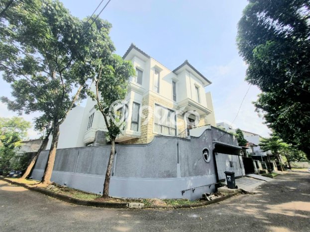 Sektor 9 Bintaro Jaya Rumah Pojok Turun Harga Semi Furnished Sektor 9 Bintaro Jaya Rumah Pojok Turun Harga Semi Furnished
