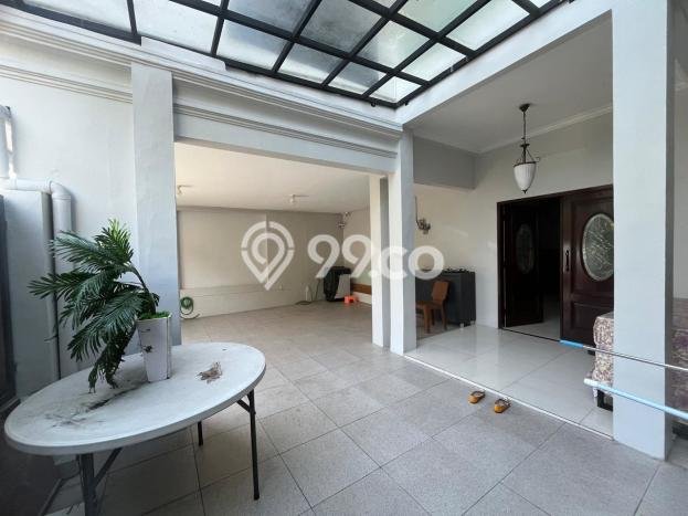 Rumah Luxury Modern Siap Huni di Bintaro Tangerang Selatan Rumah Luxury Modern Siap Huni di Bintaro Tangerang Selatan