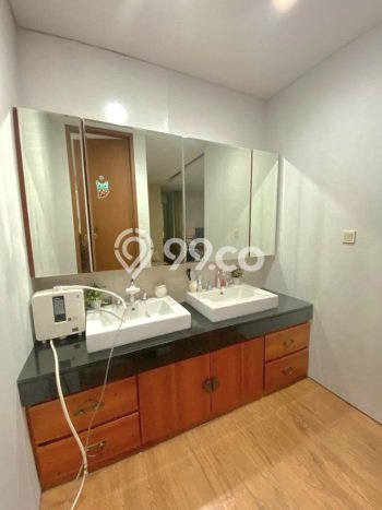 Hunian Elit LB 275m2 Siap Pakai Desain Elegan di Mampang, Jakarta Selatan Hunian Elit LB 275m2 Siap Pakai Desain Elegan di Mampang, Jakarta Selatan