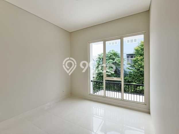 Rumah Strategis Minimalis Lb 62m2 di BSD, Tangerang Selatan Rumah Strategis Minimalis Lb 62m2 di BSD, Tangerang Selatan